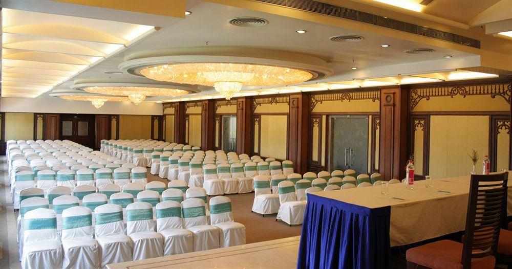 Hotel Atithi Puducherry Eksteriør billede