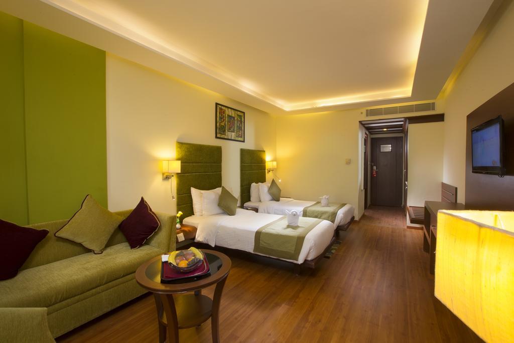 Hotel Atithi Puducherry Eksteriør billede