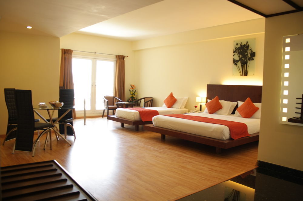Hotel Atithi Puducherry Eksteriør billede