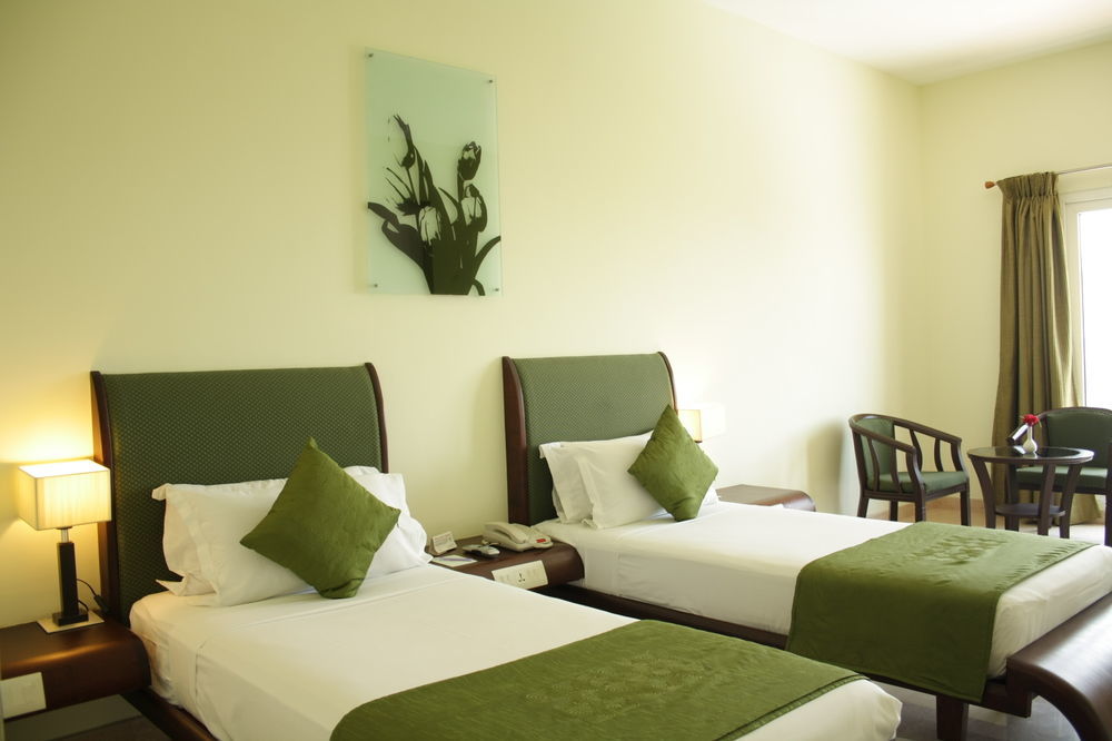Hotel Atithi Puducherry Eksteriør billede