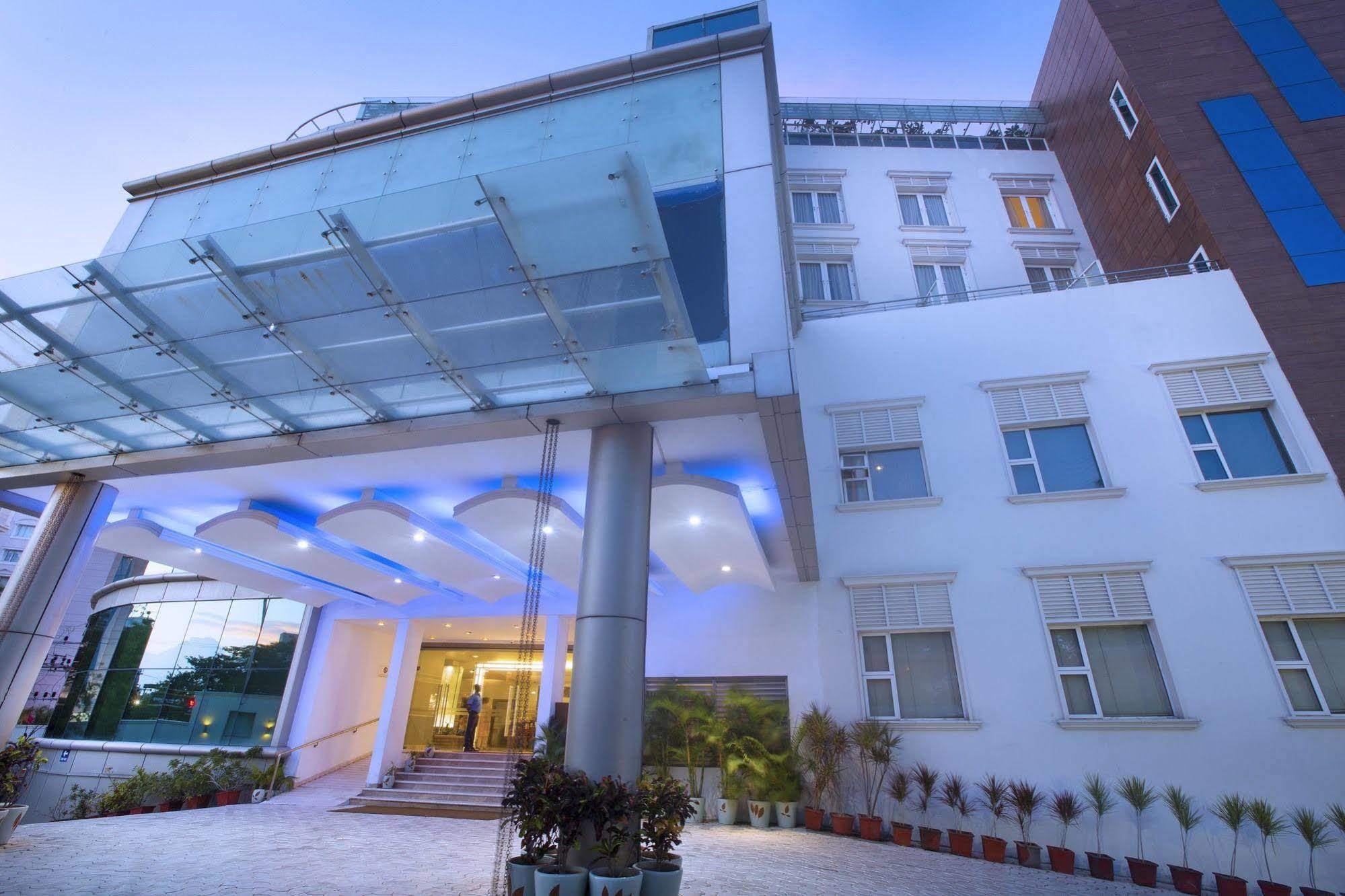 Hotel Atithi Puducherry Eksteriør billede